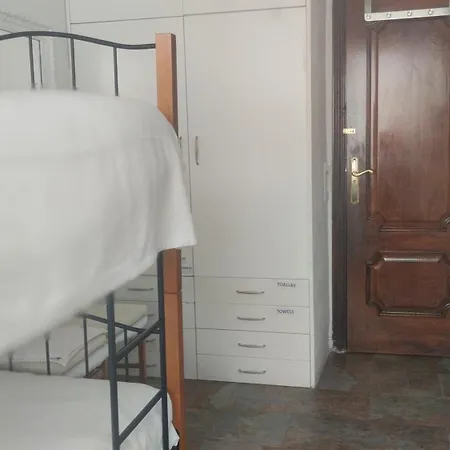 Habitaciones Individuales En Apartamento Madrid Extérieur photo